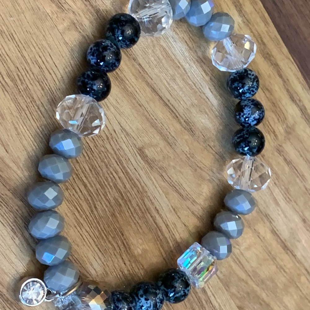 Black/grey/clear glass crystal